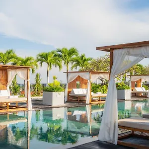 Cross Paasha Bali Otel